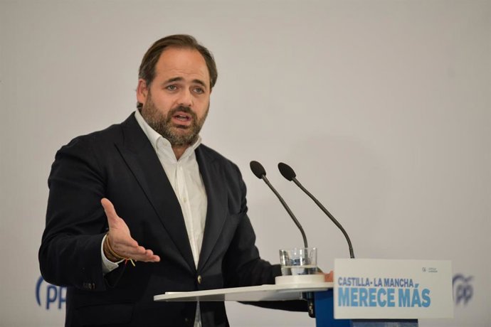 Paco Núñez durante su intervención en la Interparlamentaria del Partido Popular de Castilla-La Mancha celebrada en Ciudad Real.