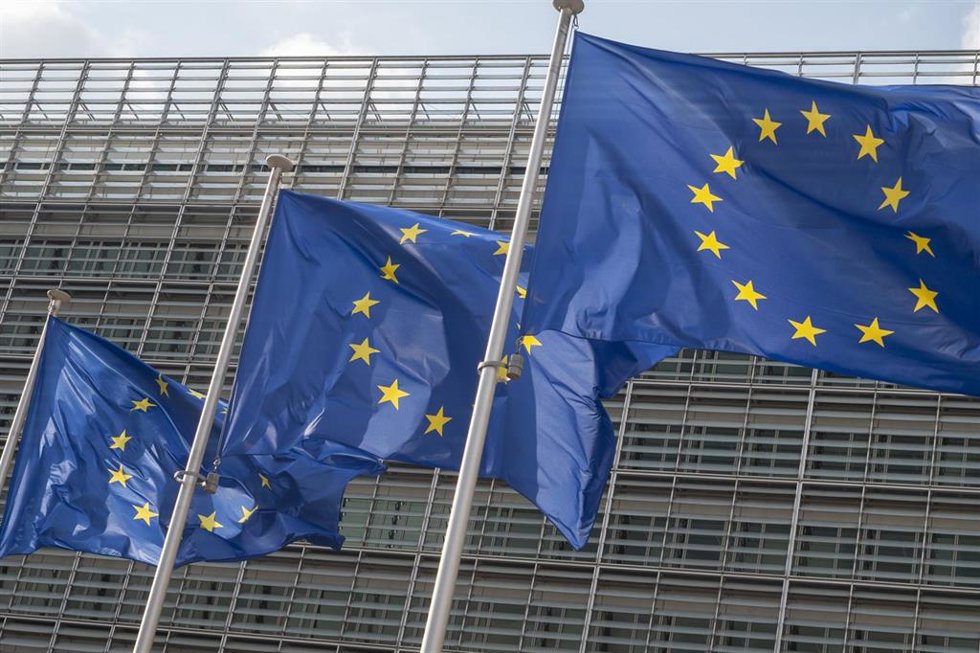Archivo - Bandera de la UE (archivo)