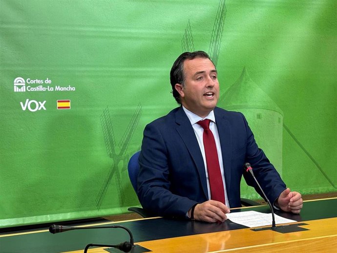 Archivo - David Moreno en las Cortes de C-LM.