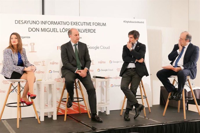 El consejero de Digitalización de la Comunidad de Madrid, Miguel López-Valverde, en un desayuno informativo organizado por Executive Forum