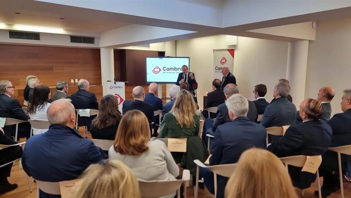 El presidente del Parlament, Josep Rull, en la Cámara de Terrassa (Barcelona).