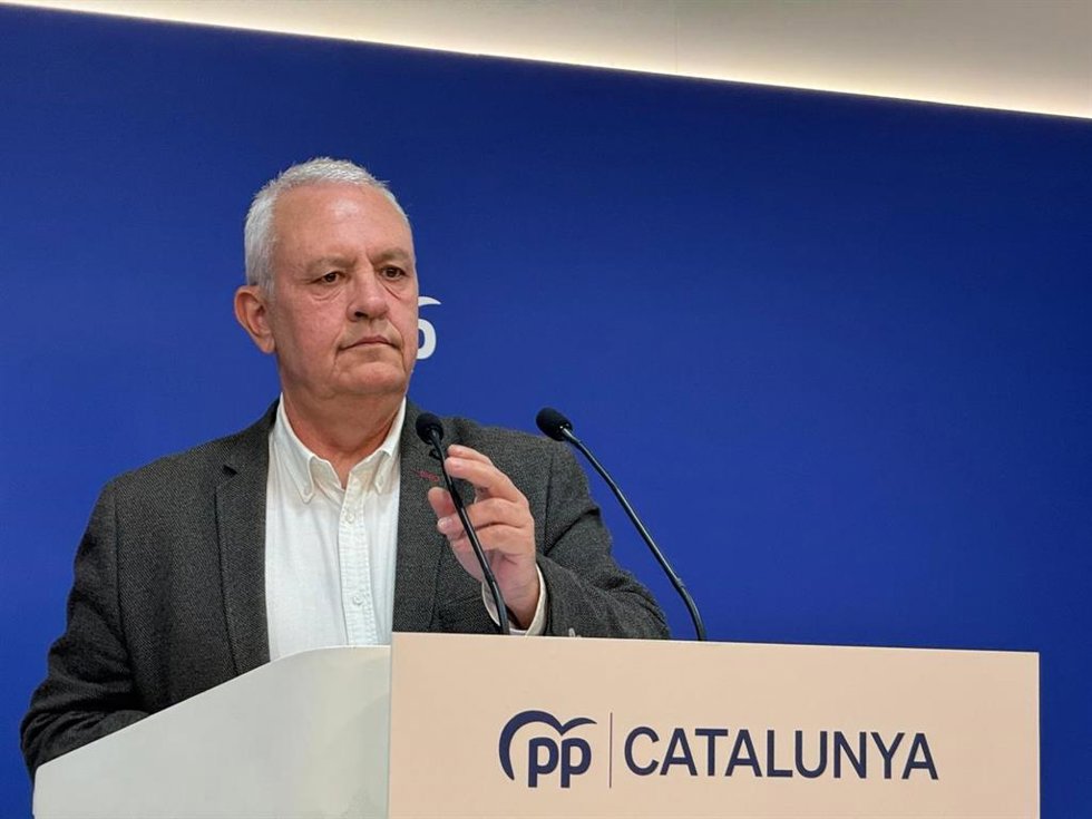 El secretario general del PP catalán, Santi Rodríguez, en rueda de prensa este lunes