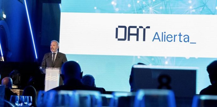 El presidente del Gobierno de Aragón, Jorge Azcón, durante la presentación del Distrito Aragonés de Tecnología (DAT 'Alierta', una inversión de 100 millones de euros.