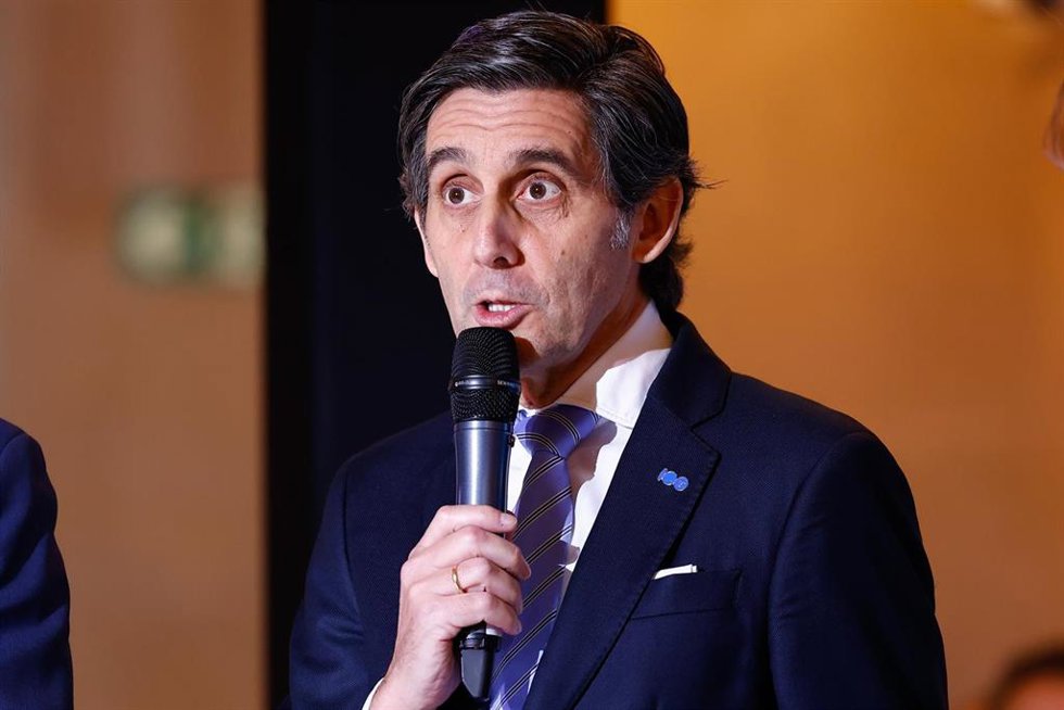 Archivo - Jose Maria Alvarez-Pallete, President of Telefonica, attends during the presentation of the Movistar Team 2025 at the Edificio Telefonica on December 18, 2024, Madrid, Spain.