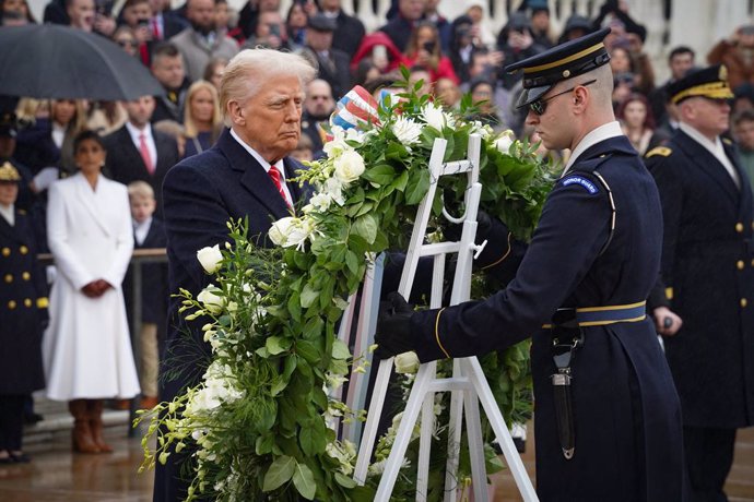 January 19, 2025, Arlington, Va, United States of America: U.S. President-Elect Donald Trump places a wreath at the Tomb of Unknown Soldier at Arlington National Cemetery, January 19, 2025 in Arlington, Virginia.