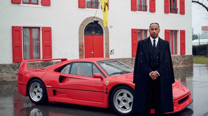 El piloto británico Lewis Hamilton, en su primer día en la sede de la Scuderia Ferrari HP.