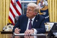 Trump firma el decreto que retrasa la prohibición de TikTok durante 75 días