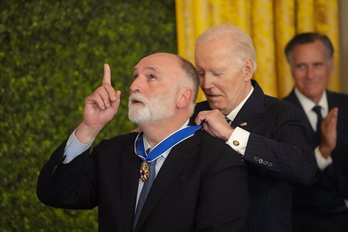 January 4, 2025, Washington, District of Columbia, USA: President Joe Biden presents the Medal of Freedom to chef José Andrés founder of the World Central Kitchen. The Presidential Medal of Freedom is the Nation's highest civilian honor and was awarded to