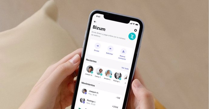 Archivo - Bizum en la app de Revolut.