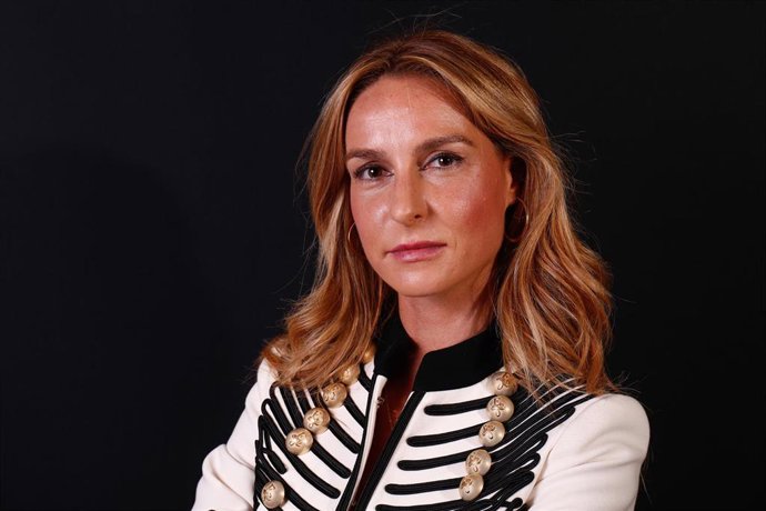 Archivo - La marchadora Raquel González posa para Europa Press tras asistir a los Desayunos Deportivos de la agencia de noticias.