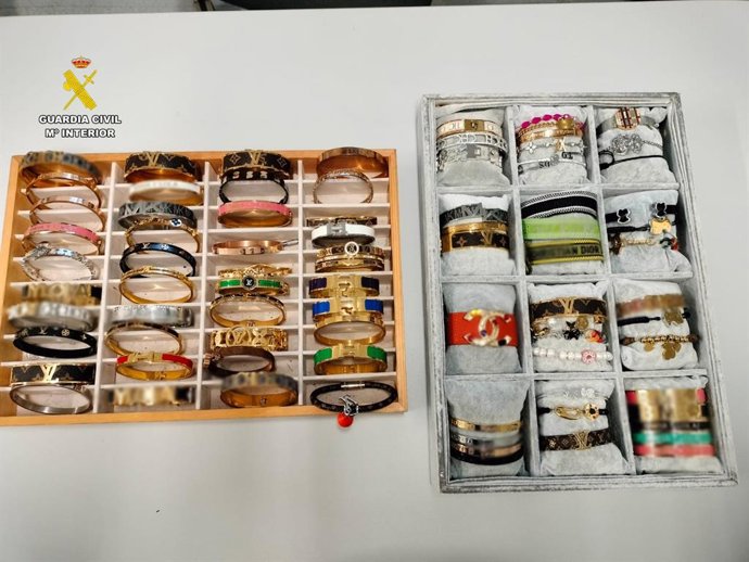 Archivo - Artículos falsificados.