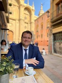 El Colegio de Abogados de Granada analiza si las críticas del letrado de Juana Rivas incumplen las normas deontológicas