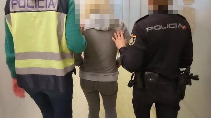 Entra en prisión una pareja detenida por robar en domicilios y establecimientos comerciales