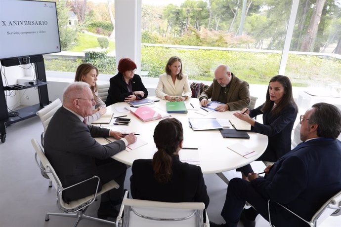 Archivo - La Reina Letizia durante su reunión con diversos representantes de organizaciones sociales.