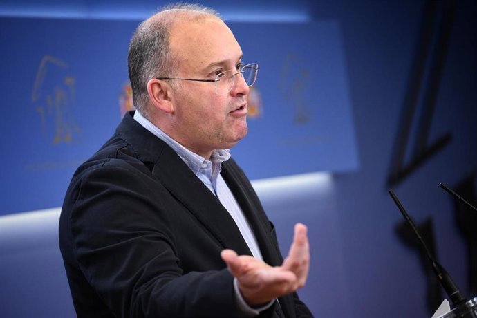 El portavoz del PP en el Congreso, Miguel Tellado, durante una rueda de prensa en el Congreso de los Diputados, a 21 de enero de 2025, en Madrid (España).