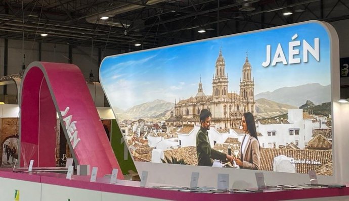 Archivo - Estand presidido por una imagen de la Catedral Jaén en Fitur 2023.