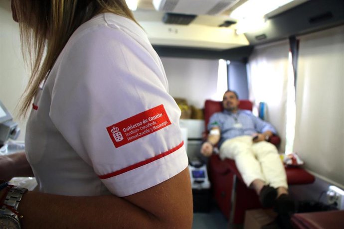 Archivo - Campaña de donación de sangre del ICHH