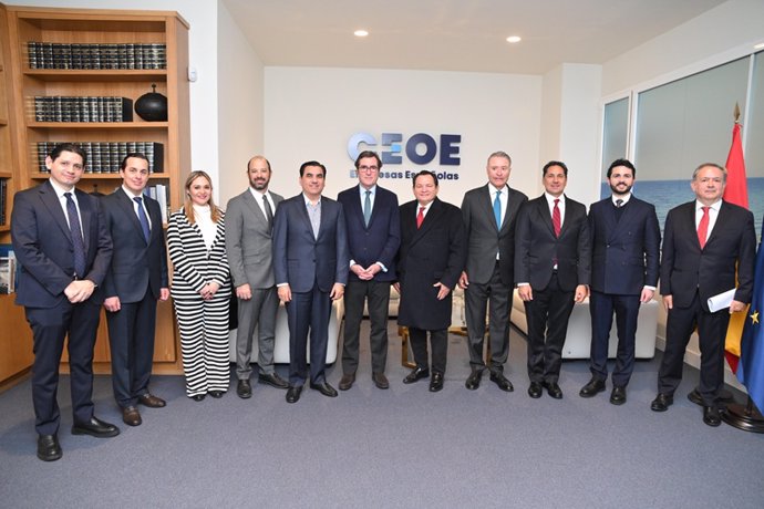 Participantes en el Encuentro Empresarial con el Estado de Yucatán en CEOE