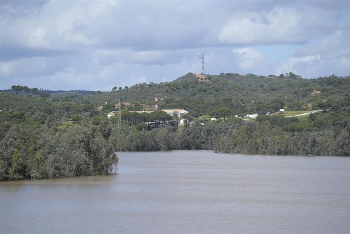 Archivo - Embalse de Aznalcóllar (Sevilla), en una imagen de archivo.