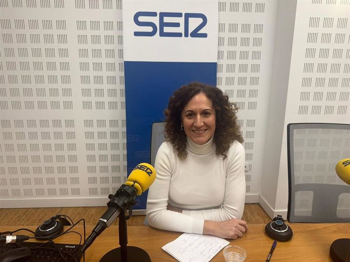 La secretaria general de Comisiones Obreras (CCOO) Andalucía, Nuria López, en una entrevista en la Cadena SER Andalucía.