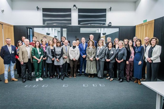 El conseller Espadaler con los ganadores de los premios ADR