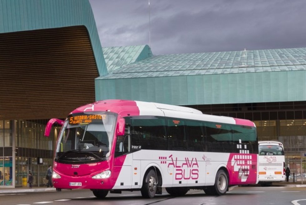 Archivo - Autobús de Álavabus