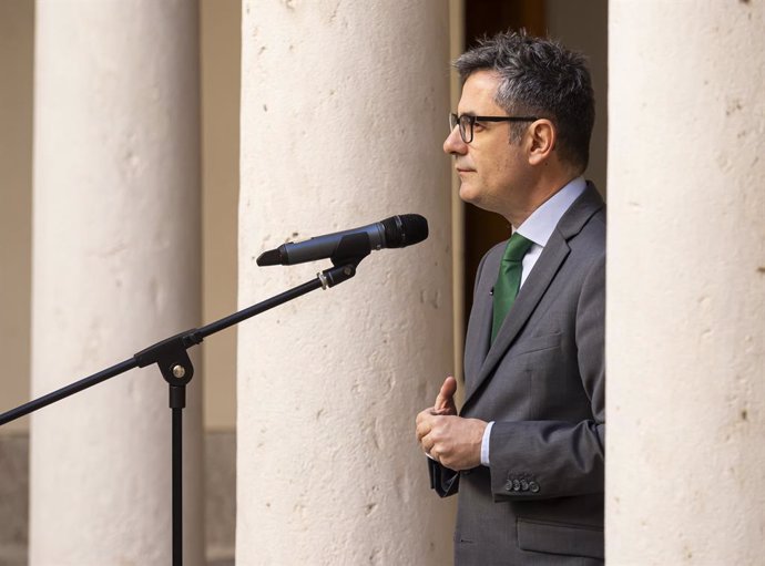 El ministro de la Presidencia, Justicia y Relaciones con las Cortes, Félix Bolaños, durante una rueda de prensa tras su visita a Valladolid, a 17 de enero de 2025, en Valladolid, Castilla y León (España). Félix Bolaños ha asegurado que el ejecutivo del PS