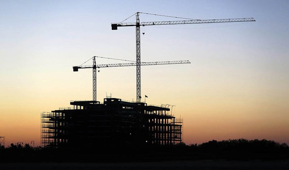 Archivo - Construcción de viviendas en Andalucía