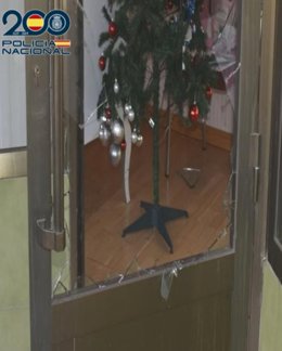 Una de las puertas forzadas en un establecimiento de Valladolid