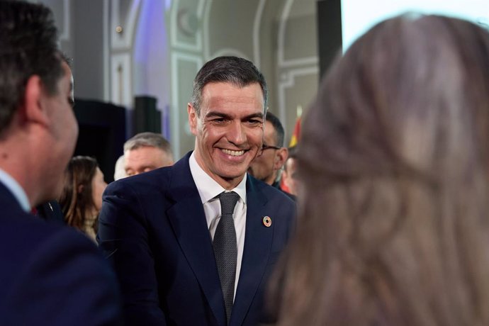 El presidente del Gobierno, Pedro Sánchez, clausura la XV edición del foro financiero internacional 'Spain Investors Day', a 16 de enero de 2025, en Madrid (España). Este foro reúne a los principales actores de la economía española, como miembros del equi