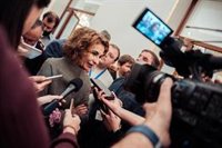 Montero ve la conexión entre el PP y "la máquina del fango" en el abogado de Manos Limpias: "Blanco y en botella"