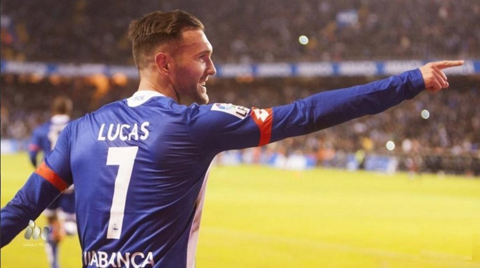 Archivo - El atacante Lucas Pérez durante su primera etapa como jugador del Deportivo de la Coruña.