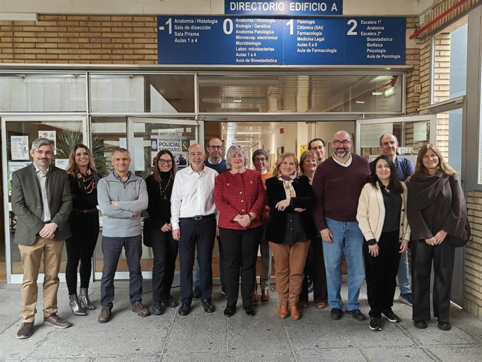 Foto de familia del logro de 10 equipamientos científico-técnicos , Universidad de Zaragoza.