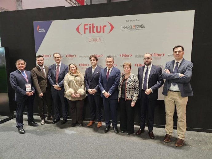 Escobar destaca que Logroño y La Rioja ofrecen el mejor entorno "para compartir una lengua como el español"