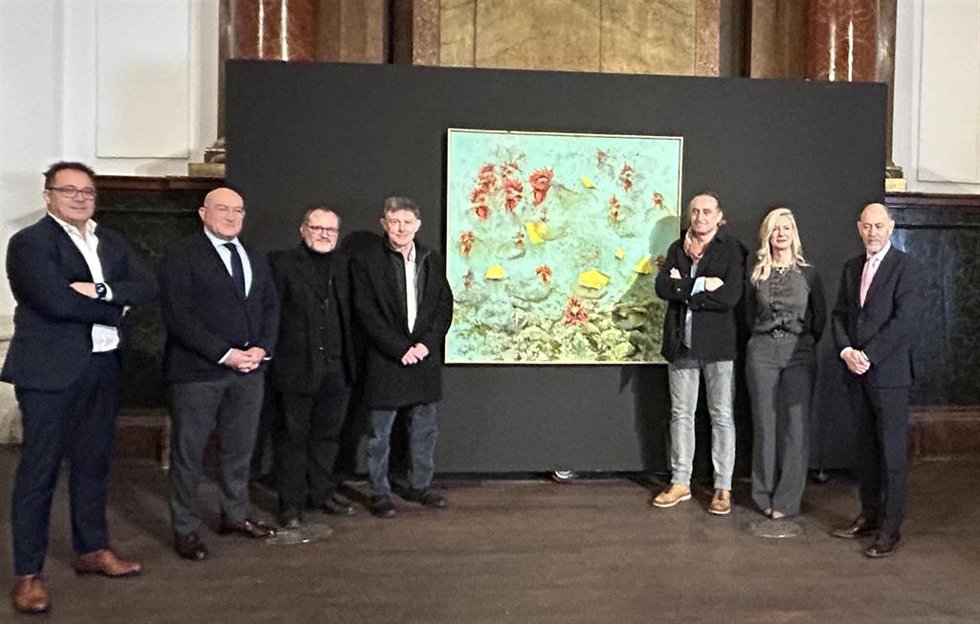 Entrega del premio del XXV Concurso de Pintura de ACOR al salmantino Jesús Martín Talón por la obra 'Cantos y Cartulinas'.