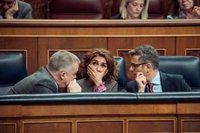PP, Vox y Junts derogan en el Congreso el decreto de subida de pensiones y las ayudas al transporte y DANA