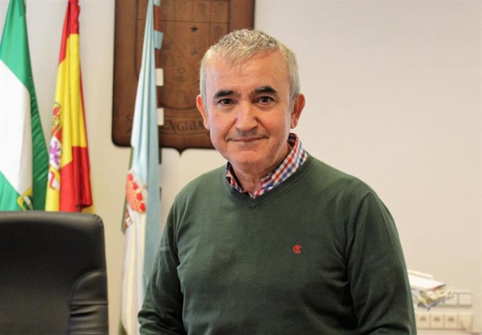 Archivo - El alcalde de Mengíbar, Juan Bravo, en una imagen de archivo.