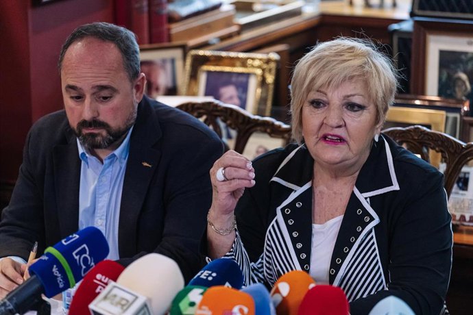 Archivo - Los abogados de Daniel Sancho Carmen Balfagón y Ramón Chippirrás durante una rueda de prensa sobre Daniel Sancho, a 12 de enero de 2024, en Madrid (España).