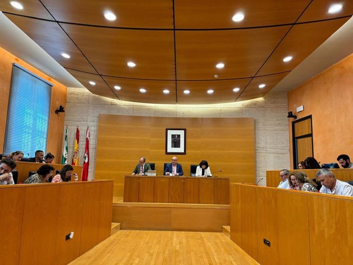 Archivo - Imagen del Pleno en el Consistorio nazareno.