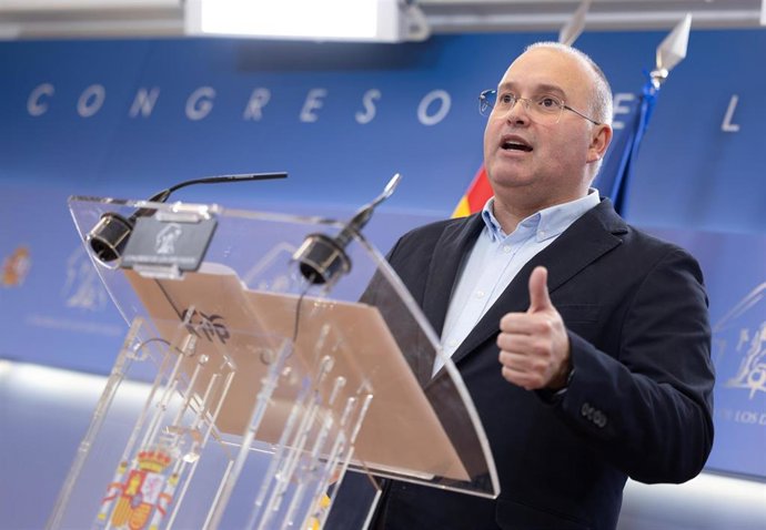 El portavoz del PP en el Congreso, Miguel Tellado, durante una rueda de prensa, en el Congreso de los Diputados. 