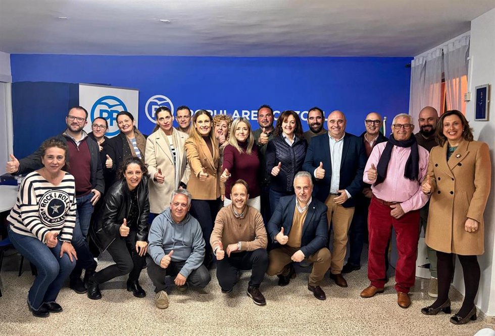 Foto familiar del PP en Cazorla.