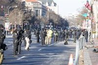 Trump indulta a dos policías condenados por la muerte de un afroamericano