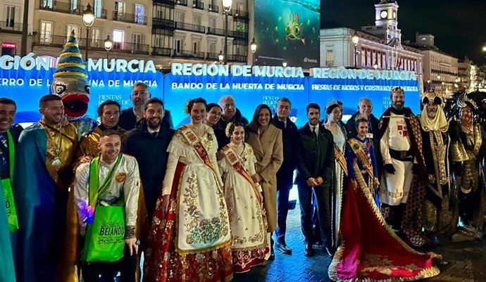 Desfile de las principales fiestas de la ciudad de Murcia en Madrid