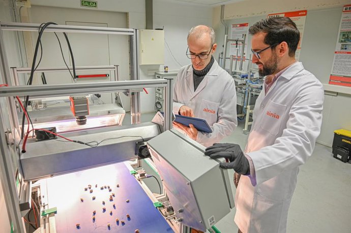 Archivo - Investigadores de Ainia