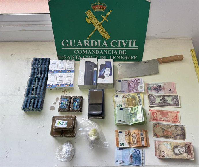 Detenido un hombre en Arico (Tenerife) que contaba con un punto de venta de drogas al menudeo