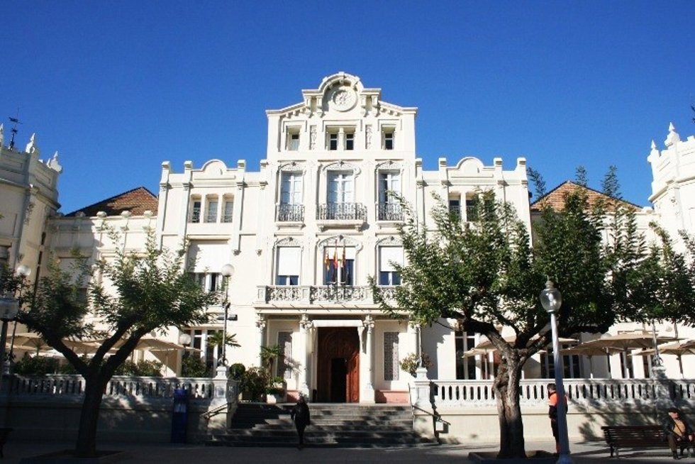 Archivo - El Casino de Huesca en la plaza de Navarra