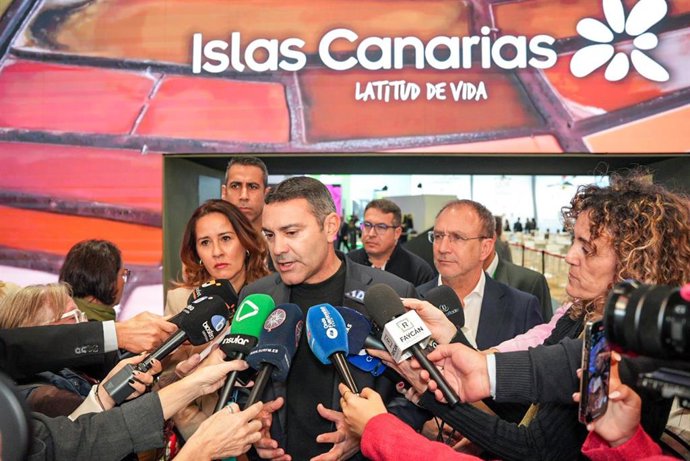 El presidente del Cabildo de Lanzarote, Oswaldo Betancort