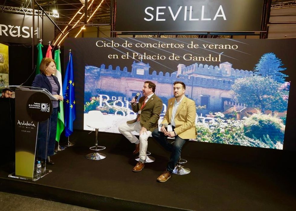 Alcalá presenta el ciclo musical de verano 'Del Romance al Romancero' del Palacio de Gandul.