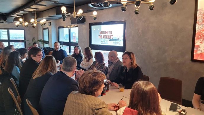 Imagen del encuentro de representantes de la Oficina de Congresos de Murcia con destacados 'travel' y 'event managers' de empresas nacionales