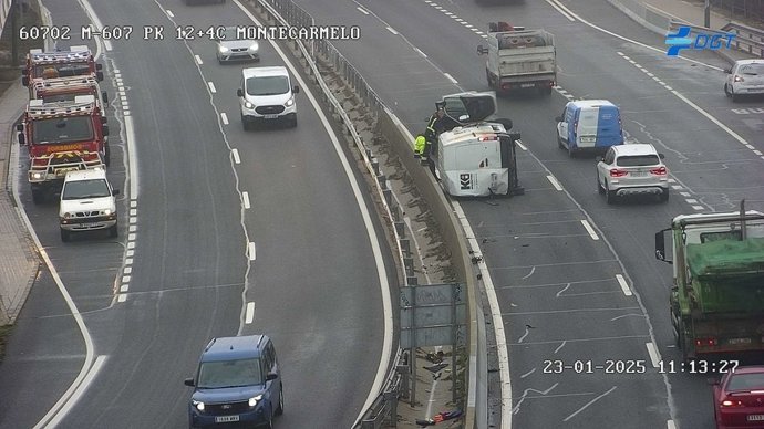 Dificultades de salida de Madrid por la M-607 en Montecarmelo dirección Colmenar Viejo, por un accidente